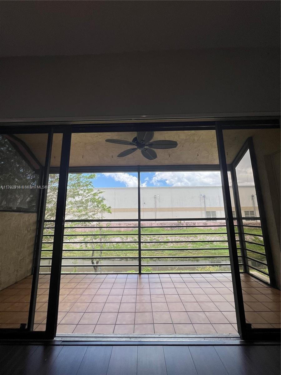 SOUTH LAKE CONDO - Residential
