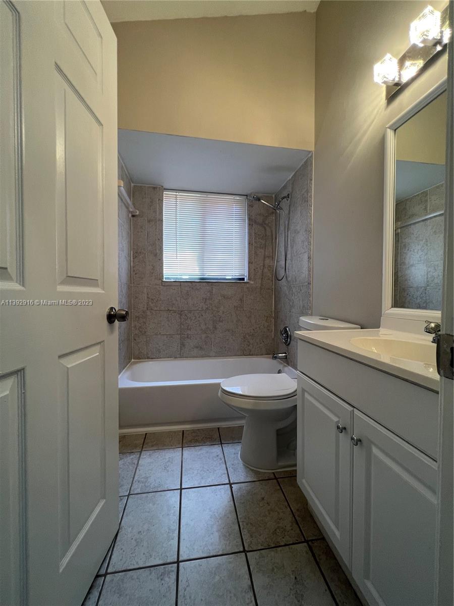 SOUTH LAKE CONDO - Residential
