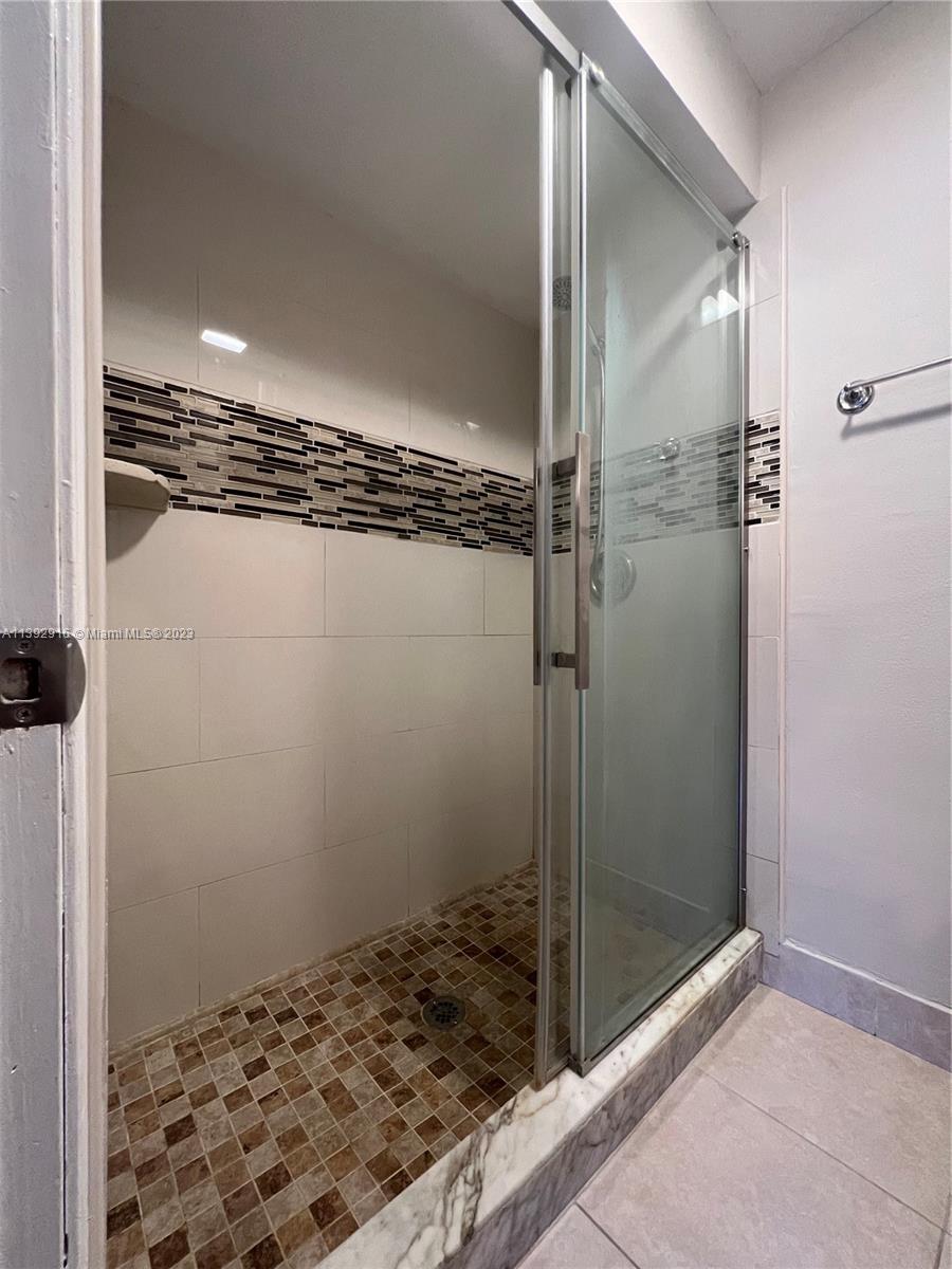 SOUTH LAKE CONDO - Residential