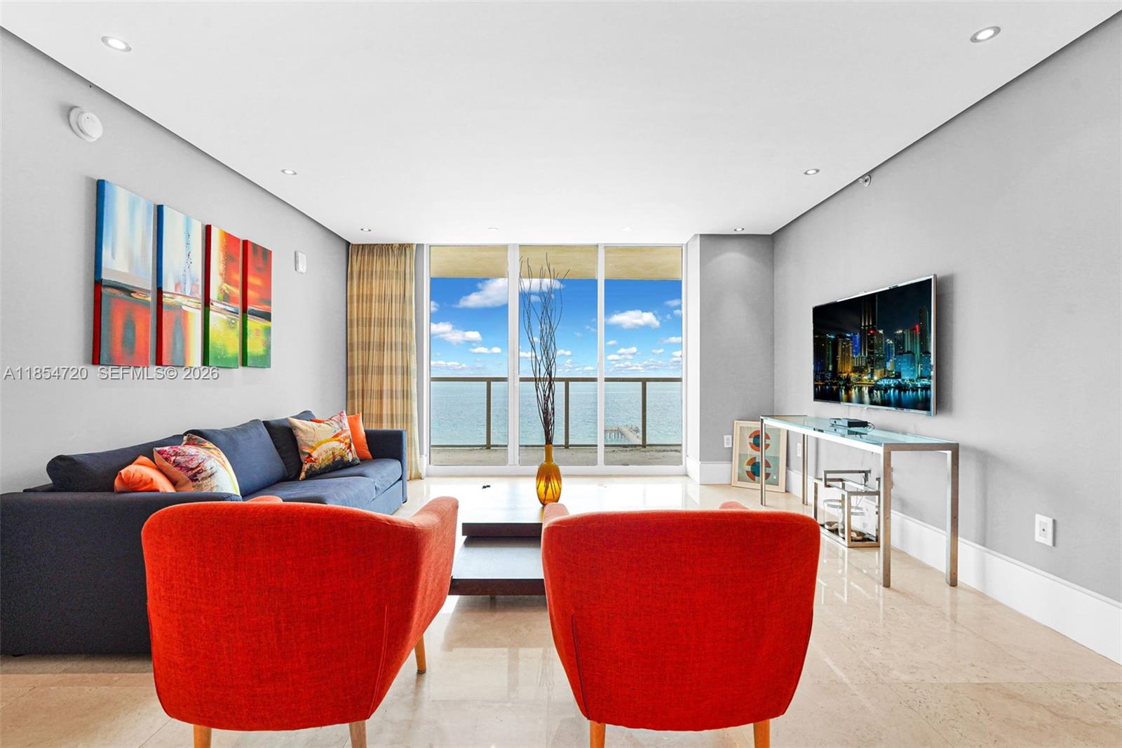 LA PERLA CONDO - Residential