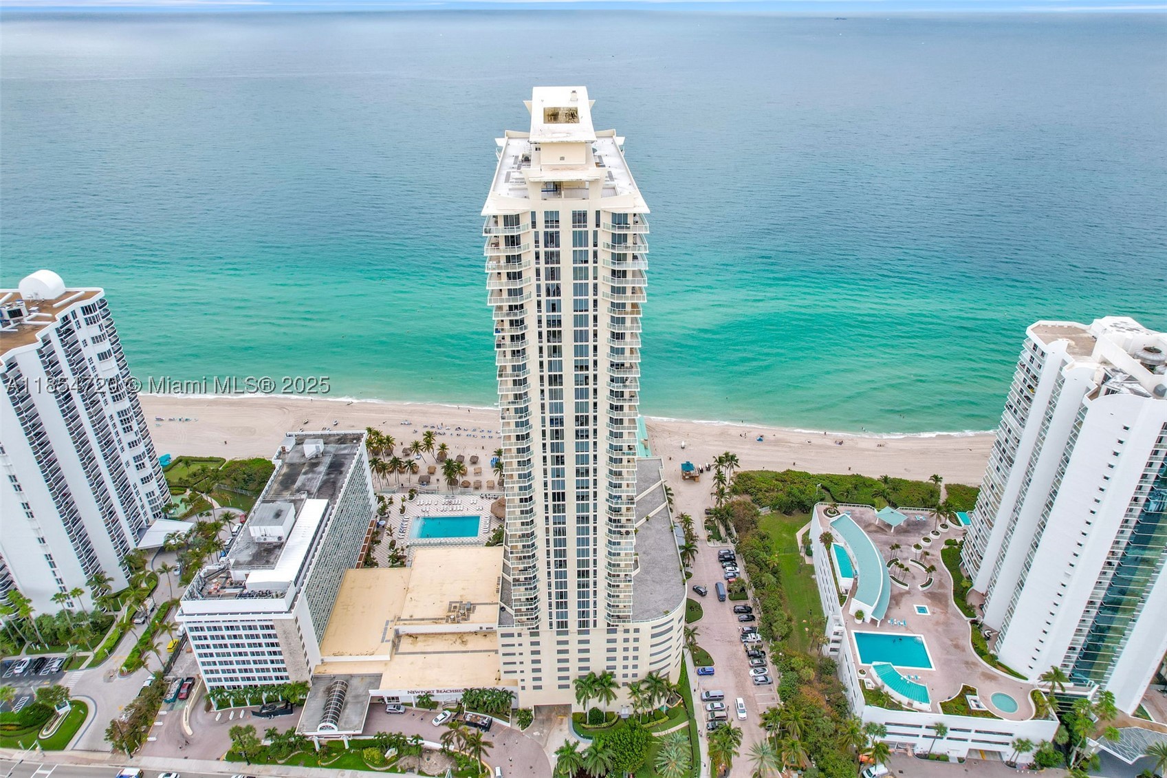 LA PERLA CONDO - Residential