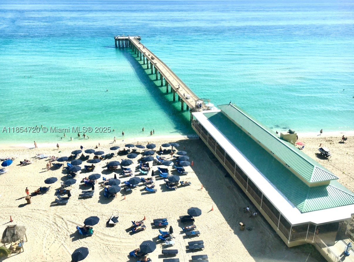LA PERLA CONDO - Residential