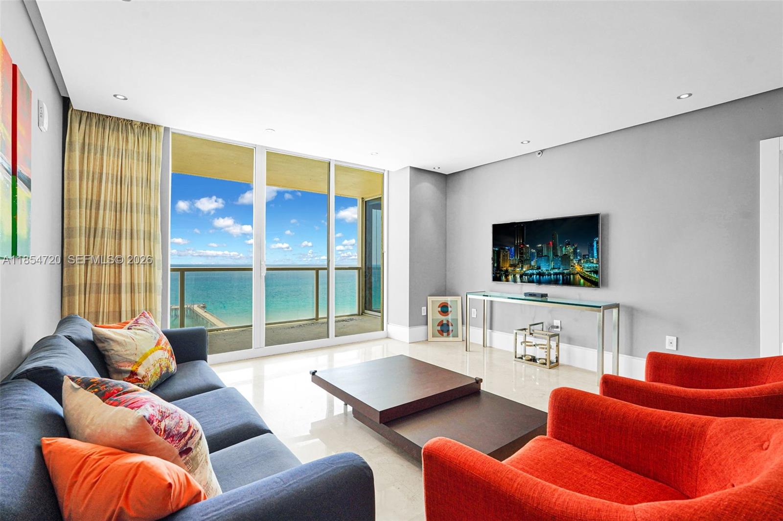 LA PERLA CONDO - Residential