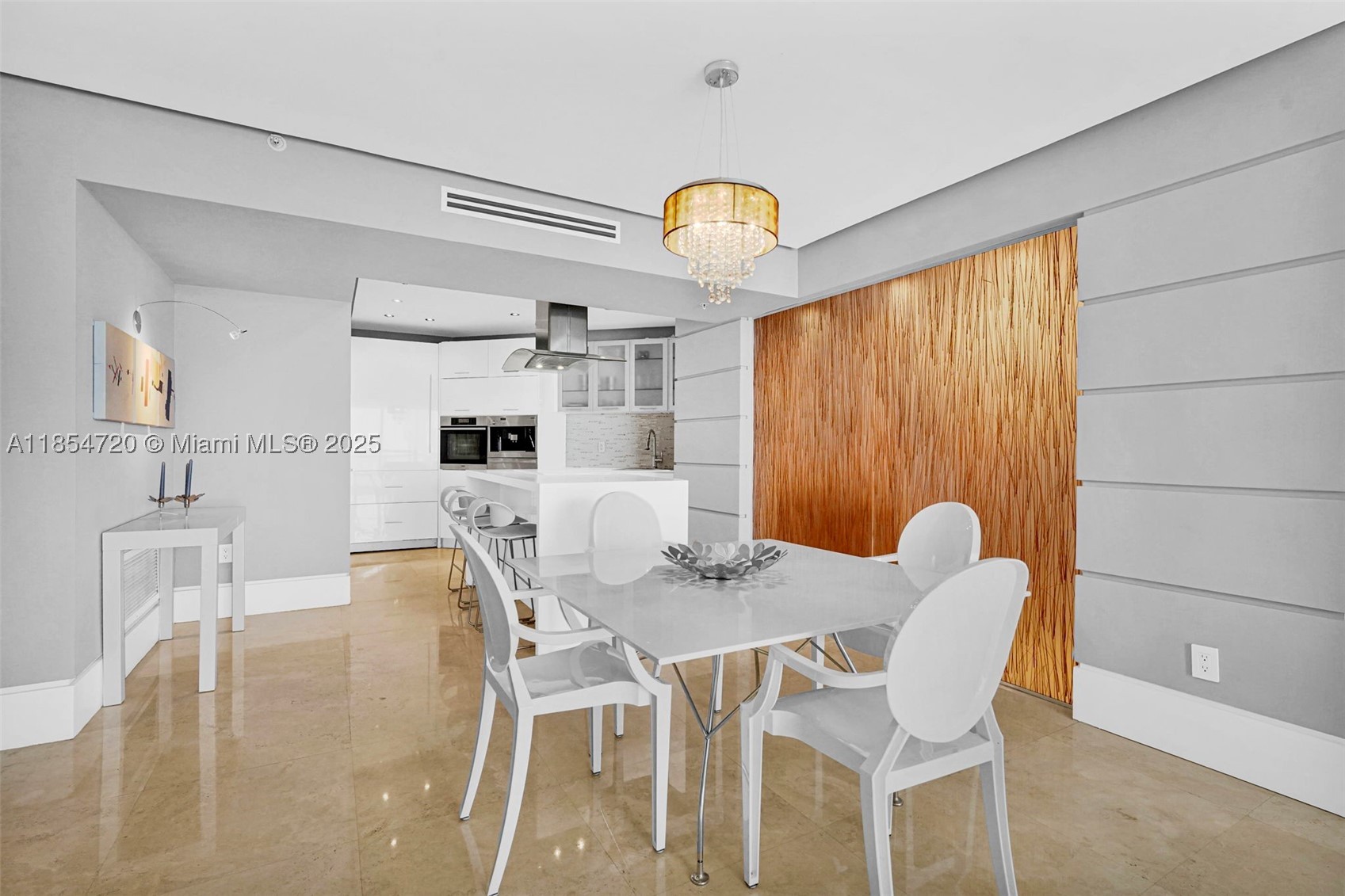 LA PERLA CONDO - Residential