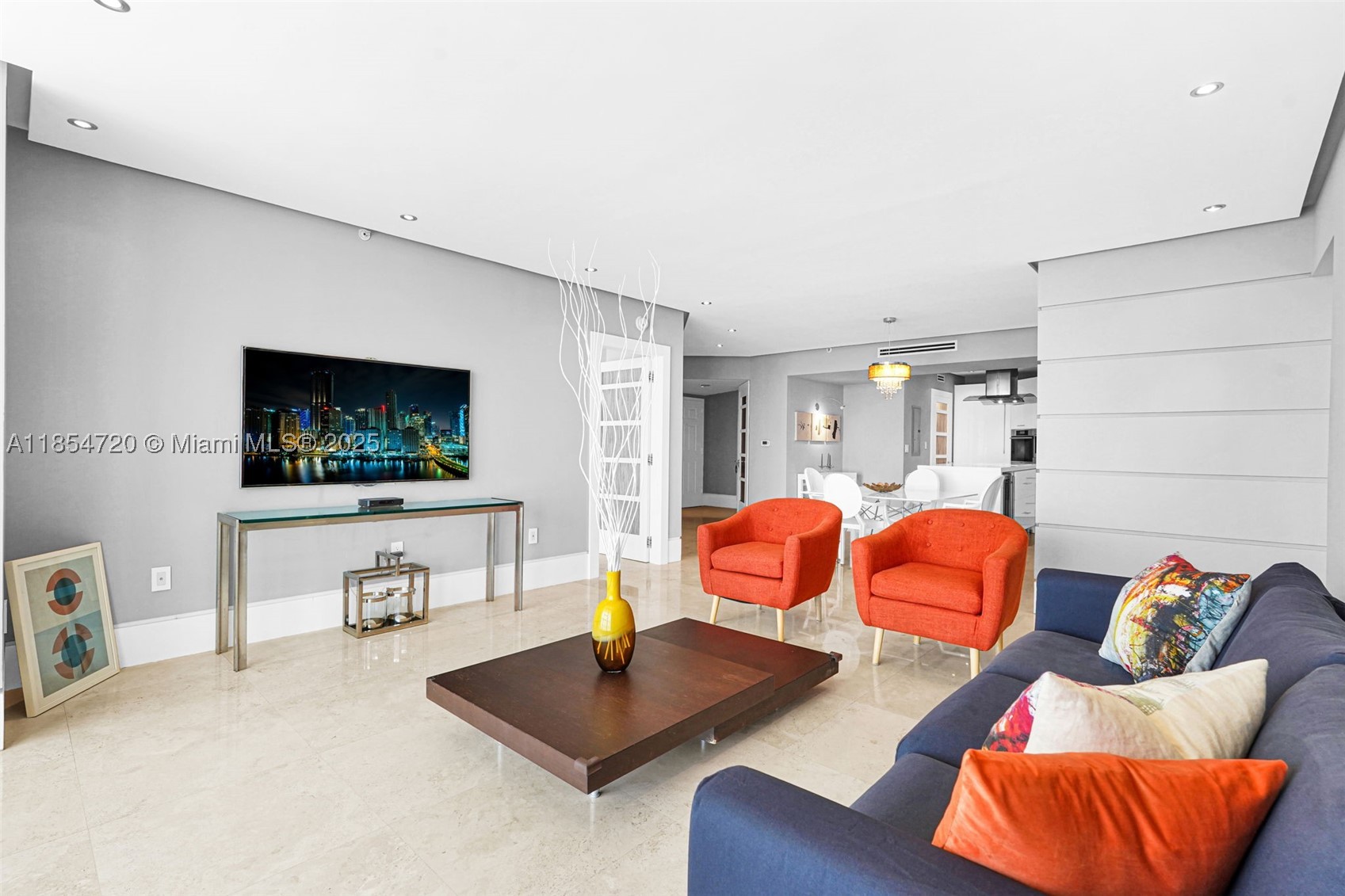 LA PERLA CONDO - Residential