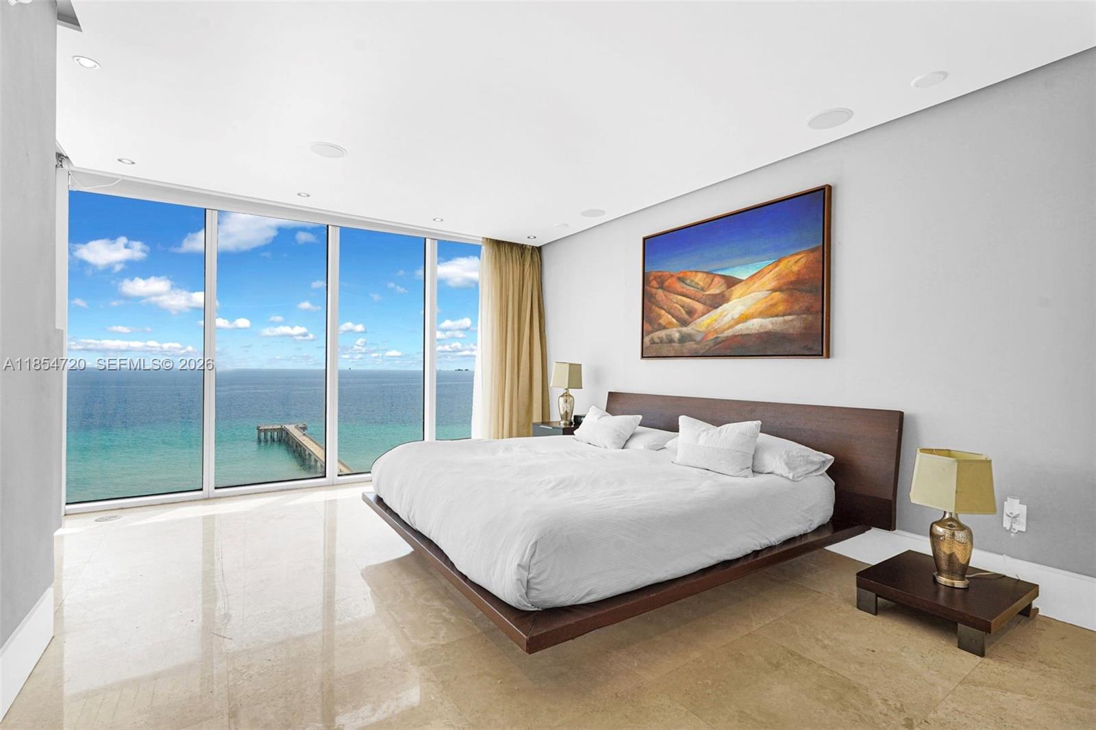LA PERLA CONDO - Residential