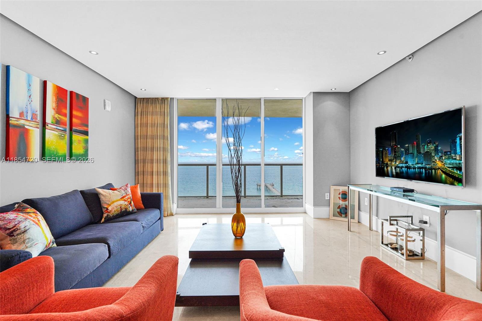 LA PERLA CONDO - Residential