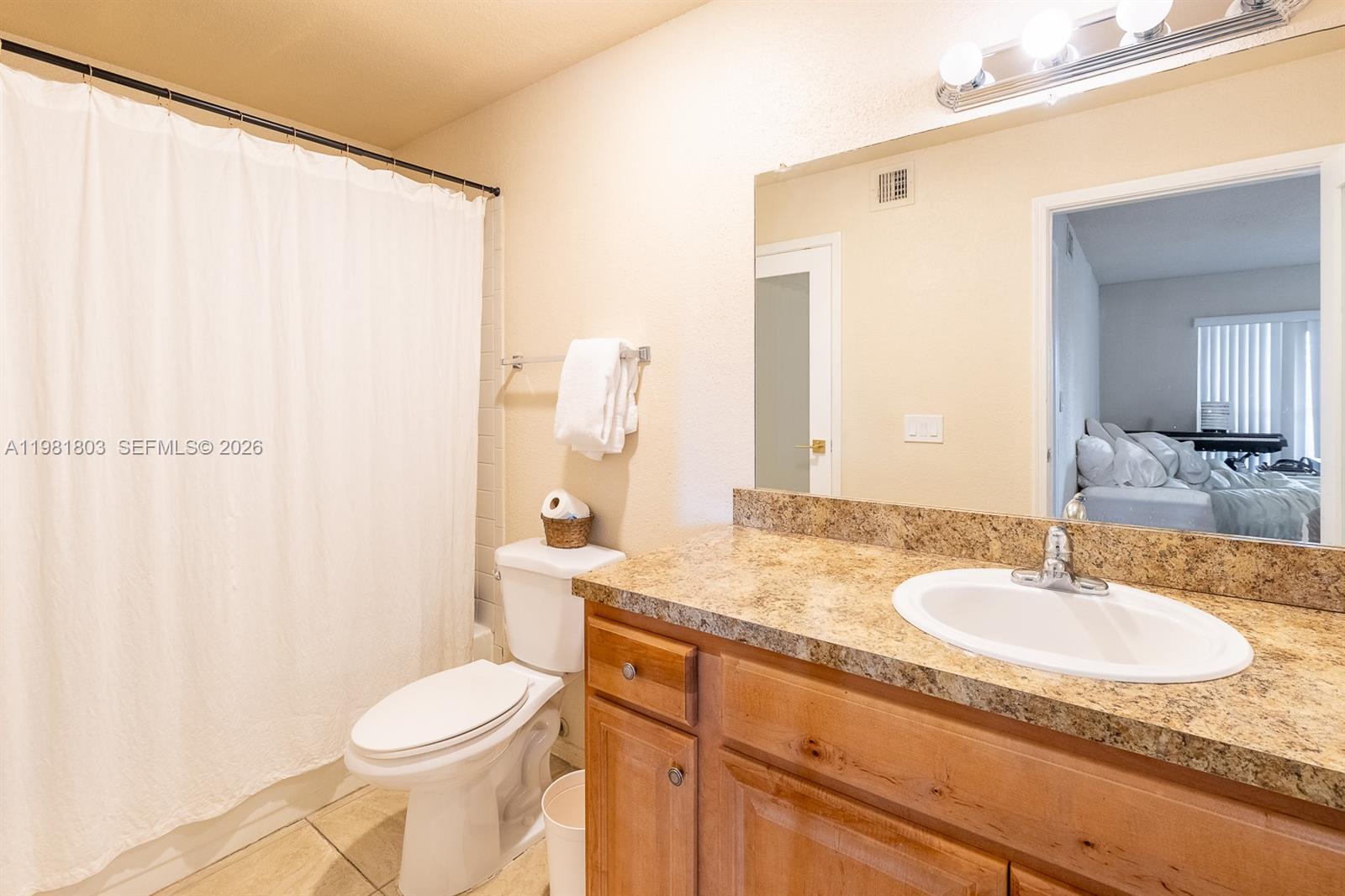 SAVANNAH AT RIVERSIDE CON - Residential