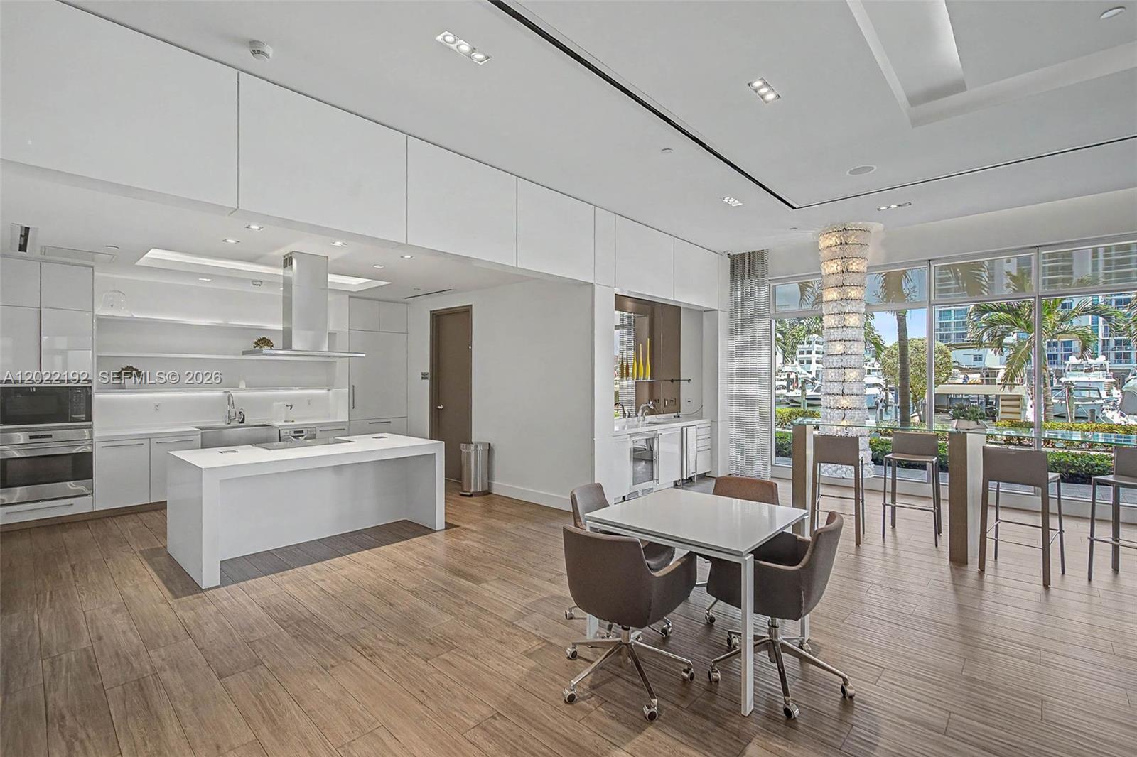 MARINA PALMS RESIDENCES S - Residential