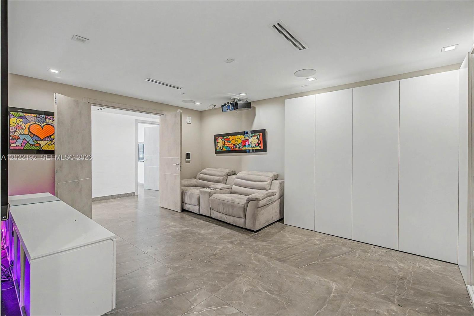 MARINA PALMS RESIDENCES S - Residential