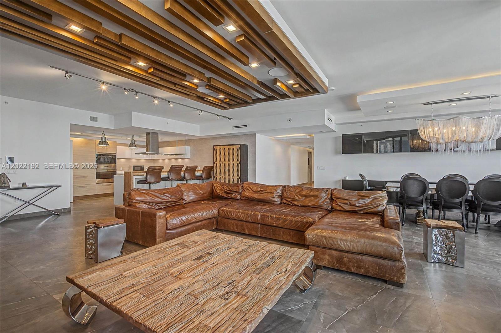 MARINA PALMS RESIDENCES S - Residential