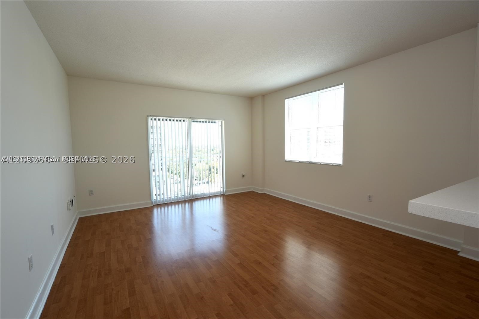 DOUGLAS GRAND CONDO - Residential Lease