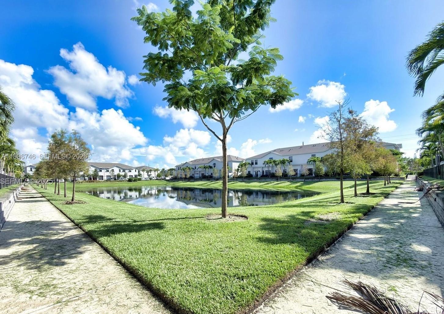 HIGHLAND OAKS - Residential