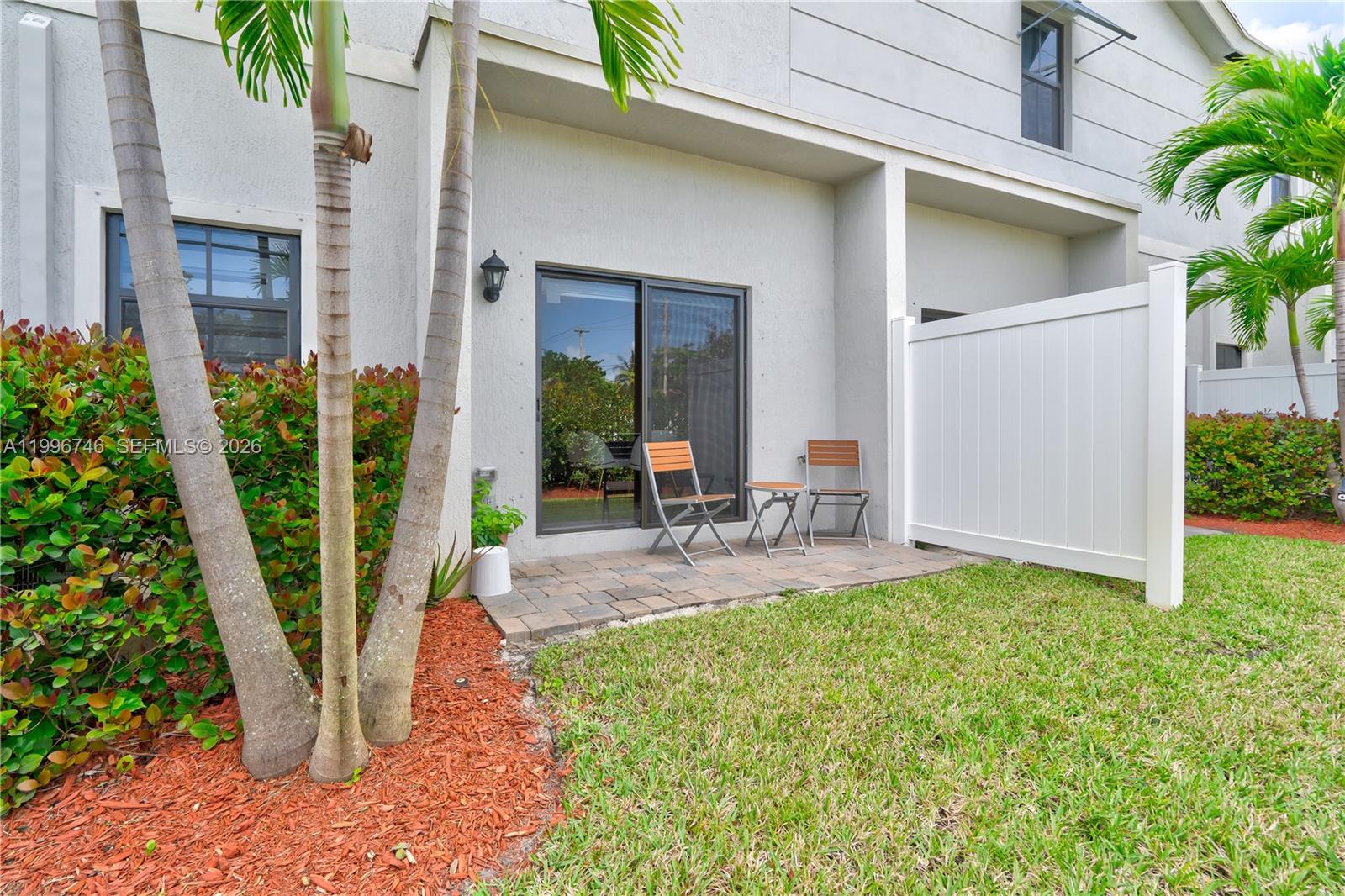 HIGHLAND OAKS - Residential