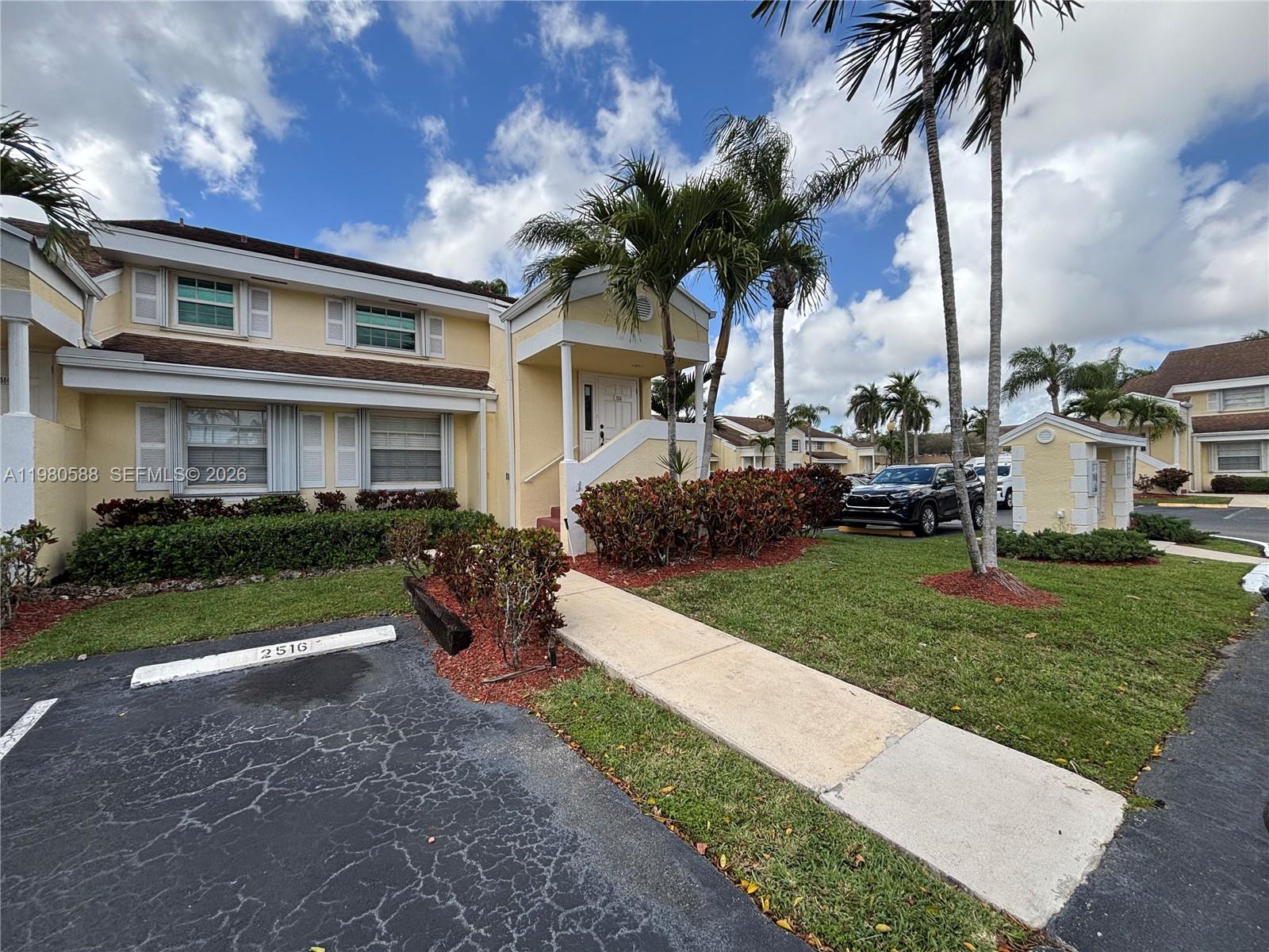 KEYS GATE CONDO NO TWO - Residential