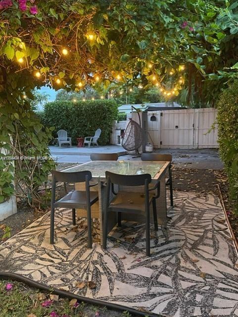 MIAMI SHORES SEC 6 - Residential Lease