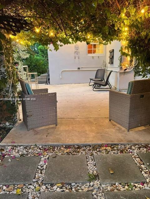 MIAMI SHORES SEC 6 - Residential Lease