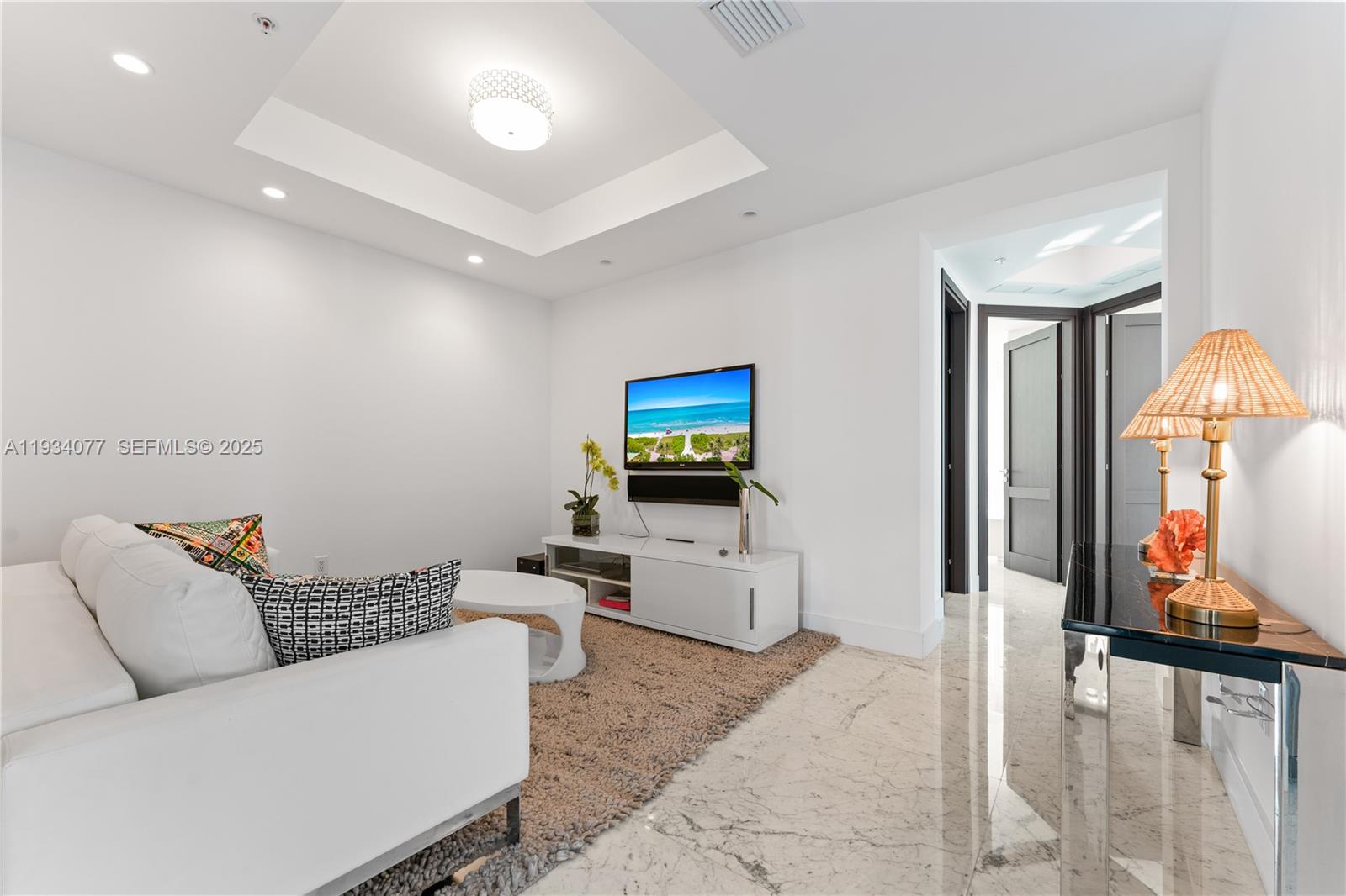 TRUMP ROYALE CONDO - Residential