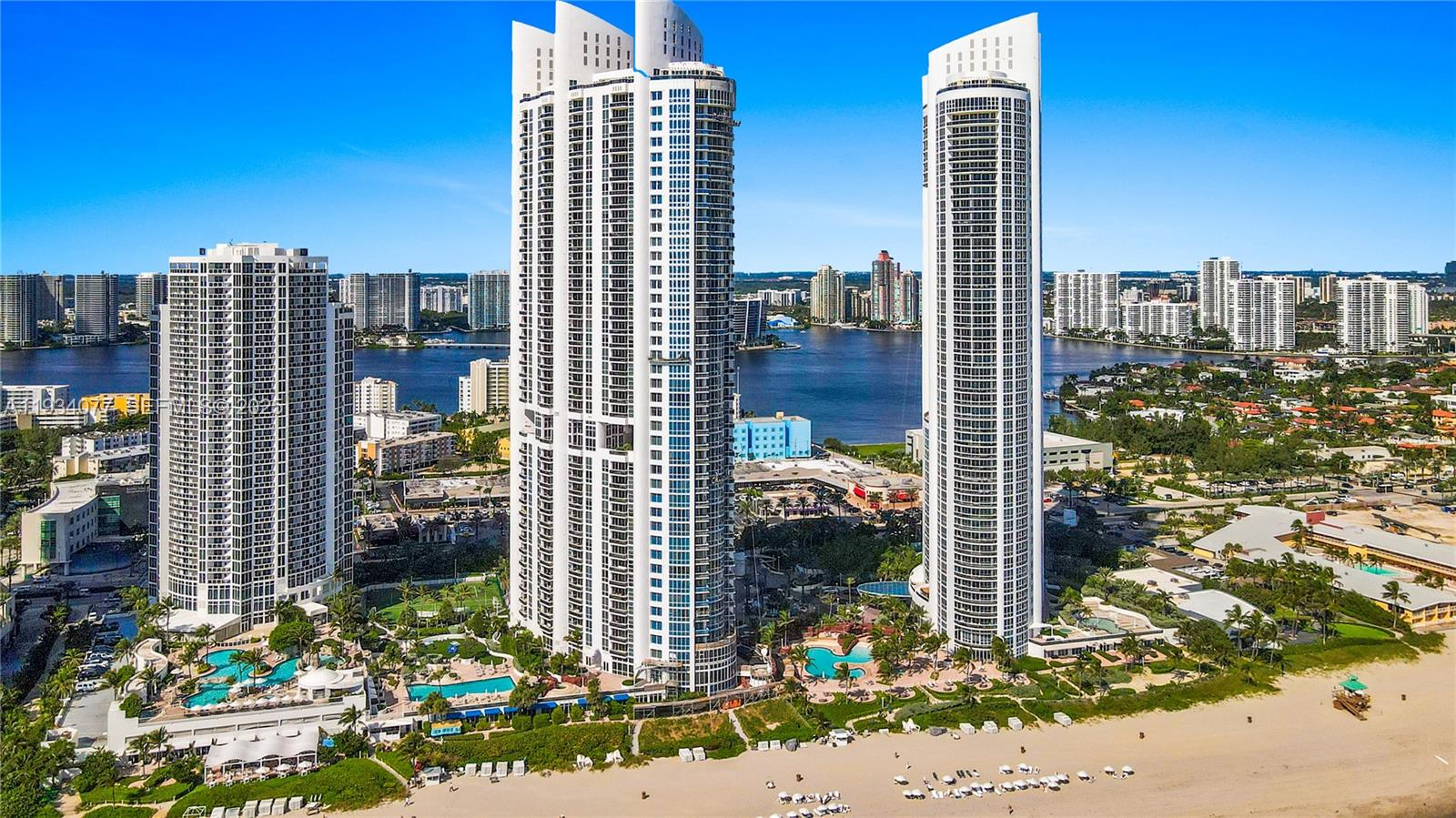 TRUMP ROYALE CONDO - Residential