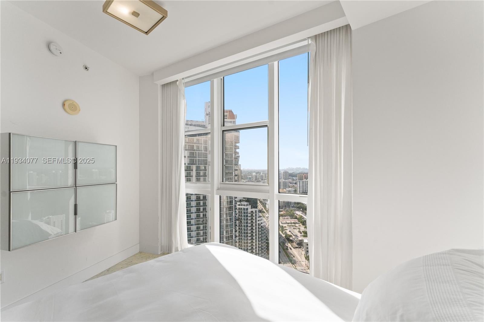 TRUMP ROYALE CONDO - Residential