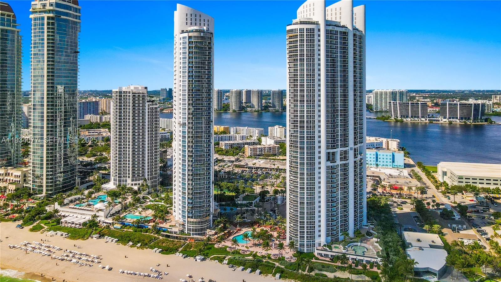 TRUMP ROYALE CONDO - Residential