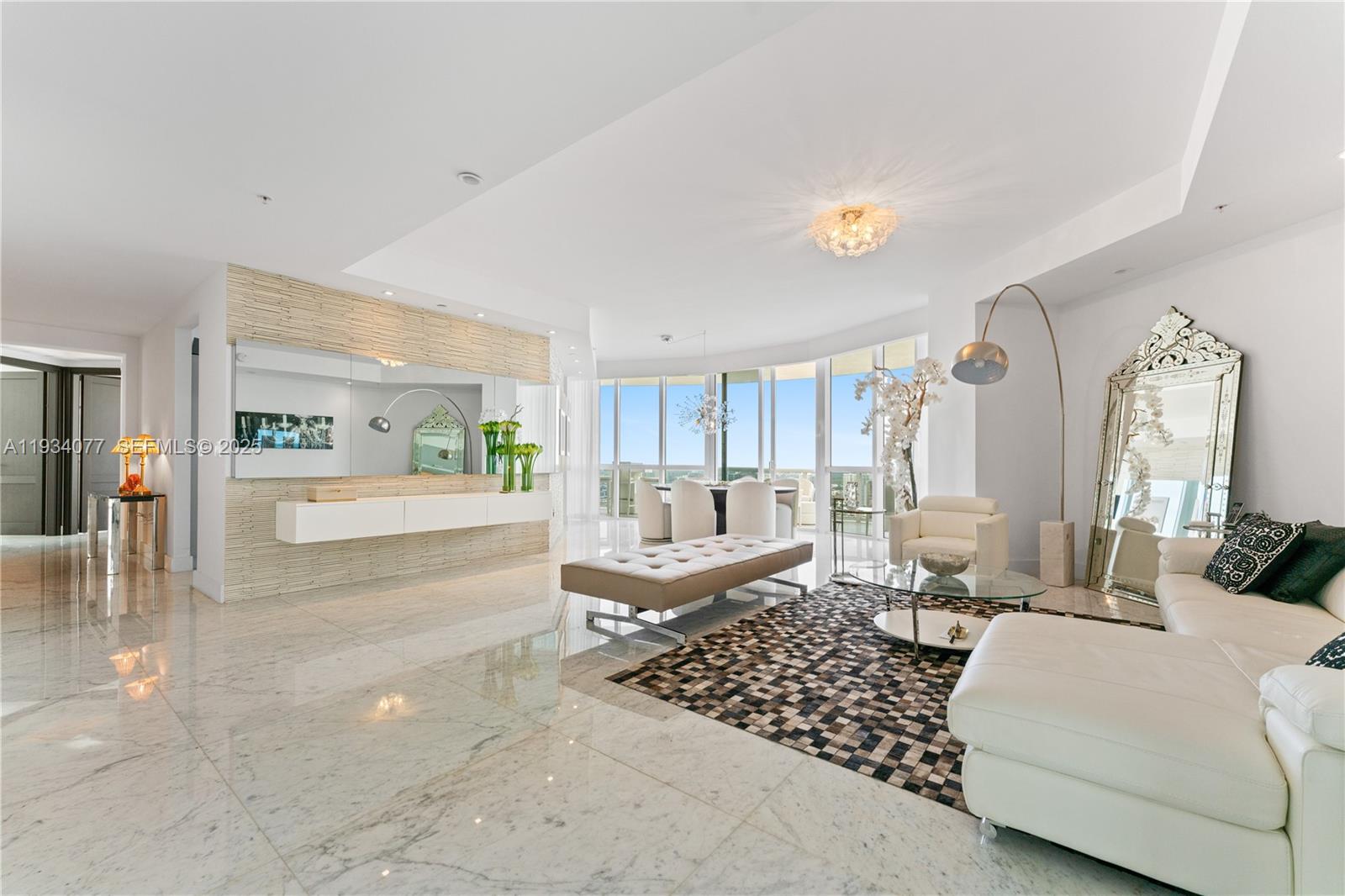 TRUMP ROYALE CONDO - Residential