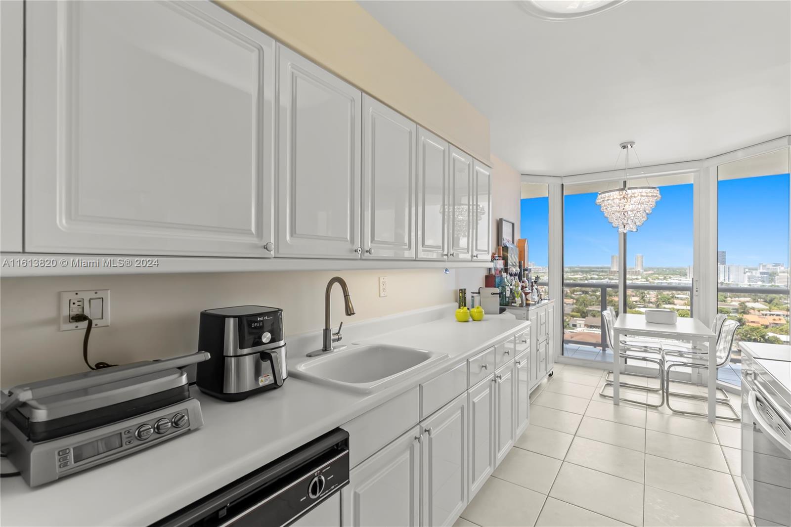 HARBOR TWS AT THE WATERWA - Residential Lease