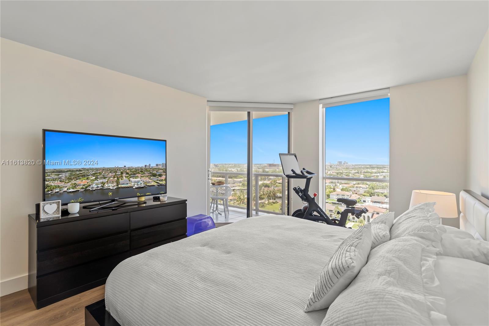 HARBOR TWS AT THE WATERWA - Residential Lease