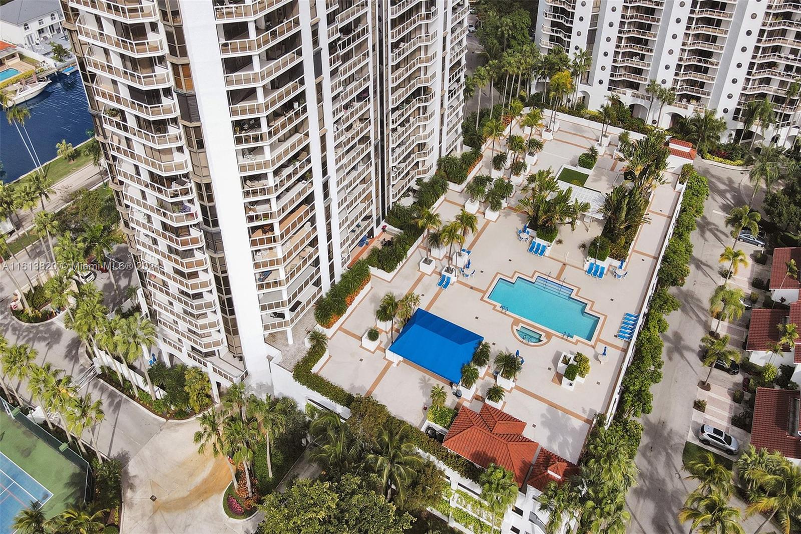 HARBOR TWS AT THE WATERWA - Residential Lease