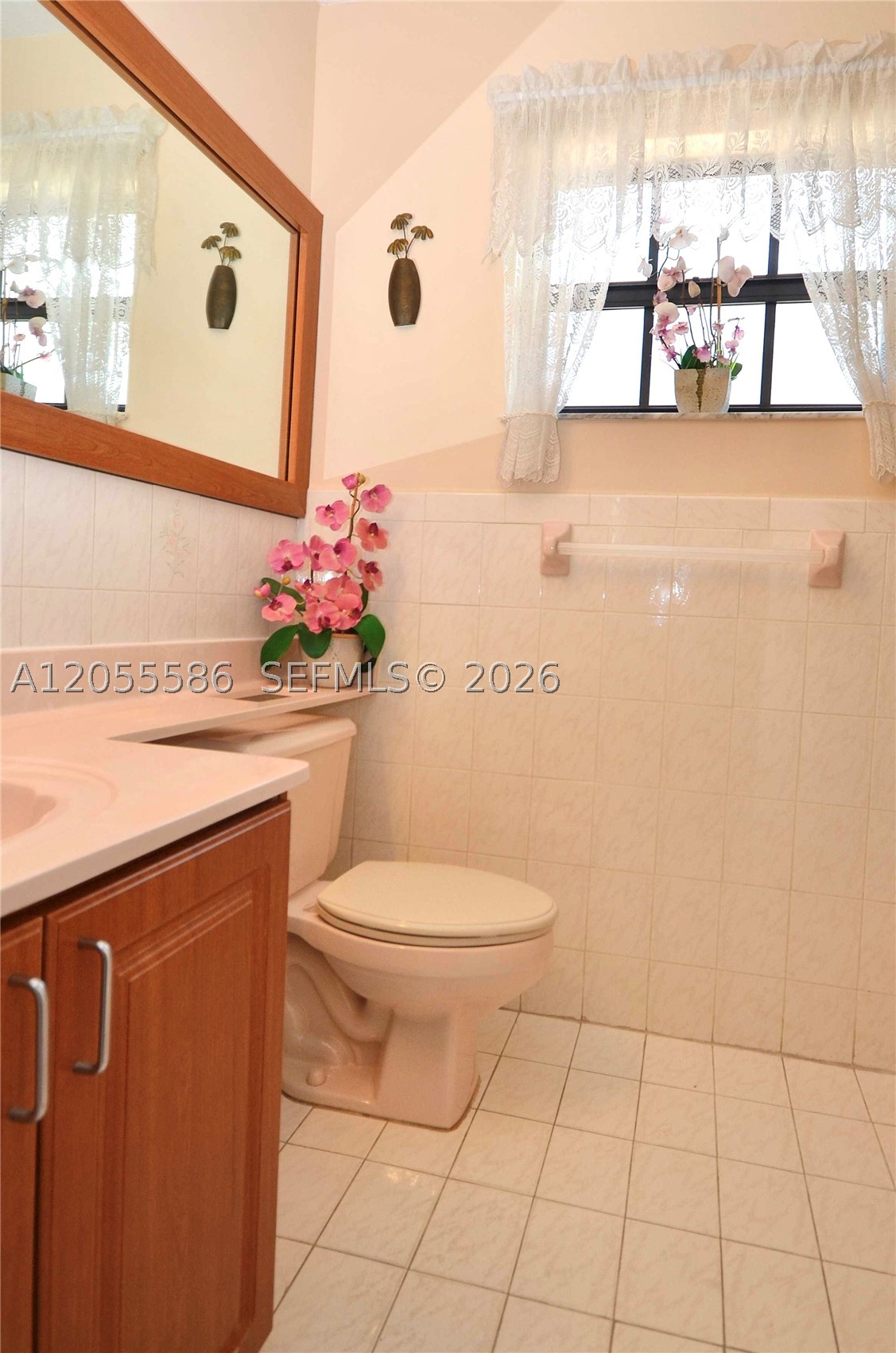 WEST LAKES GARDENS - Residential