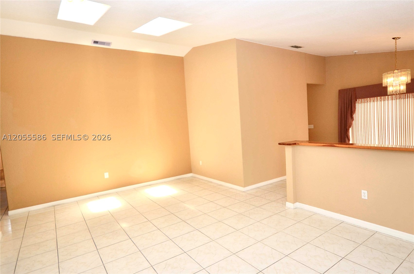 WEST LAKES GARDENS - Residential