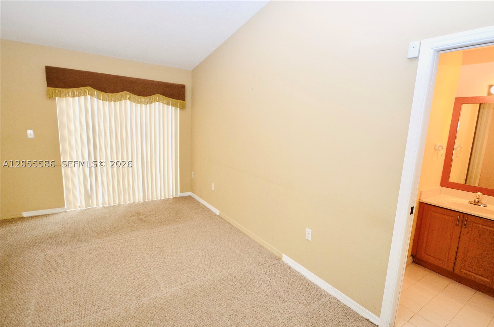 WEST LAKES GARDENS - Residential