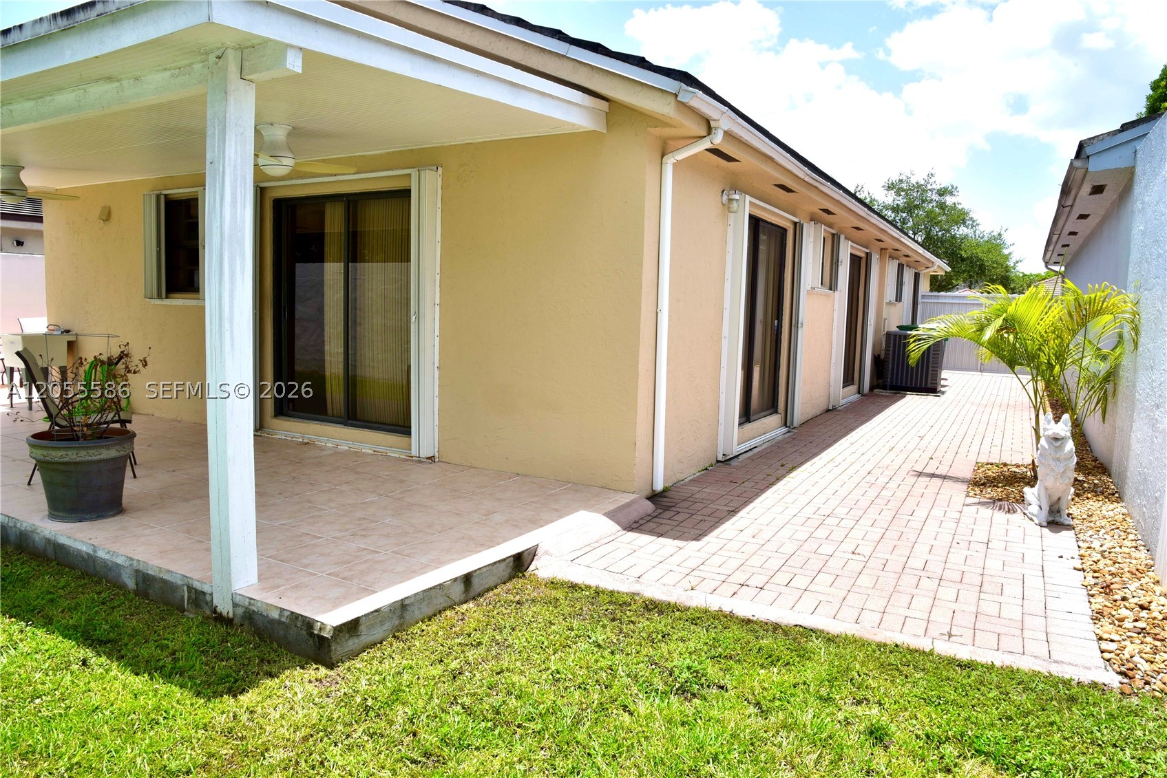 WEST LAKES GARDENS - Residential