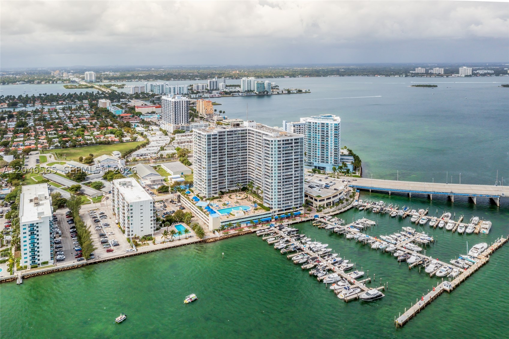 THE GRANDVIEW PALACE COND - Residential Lease