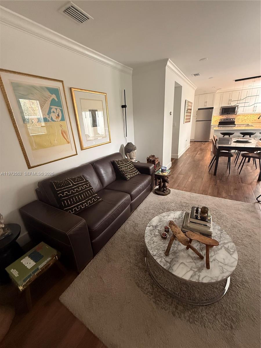 TAMIAMI HIGHLANDS - Residential