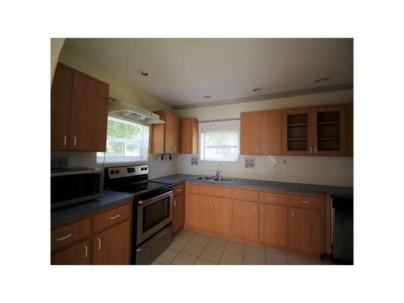 DRIFTWOOD ACRES 37-22 B - Residential Lease