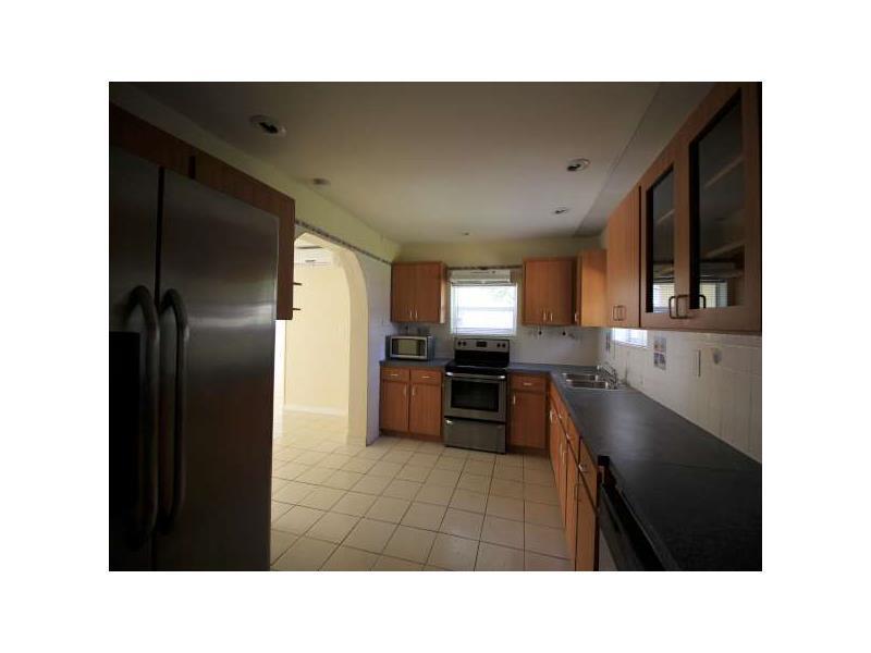 DRIFTWOOD ACRES 37-22 B - Residential Lease