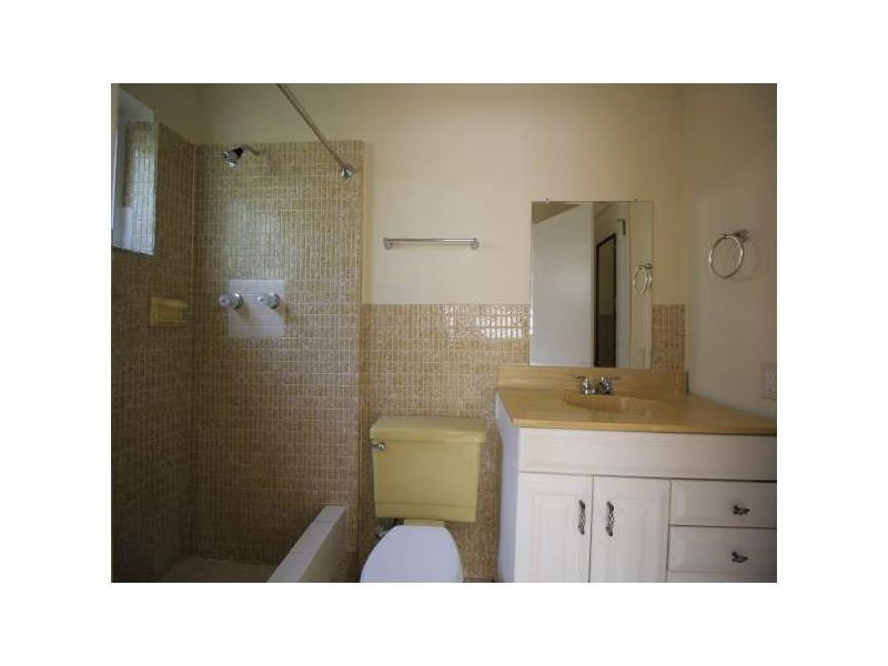 DRIFTWOOD ACRES 37-22 B - Residential Lease