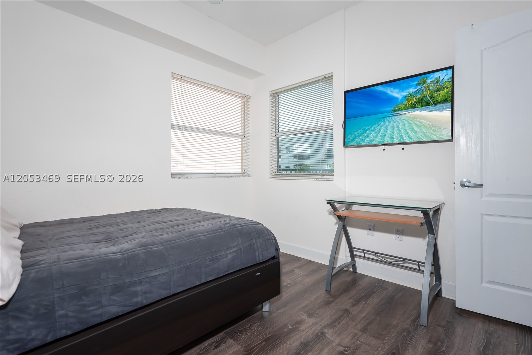 VALENCIA CONDO - Residential Lease