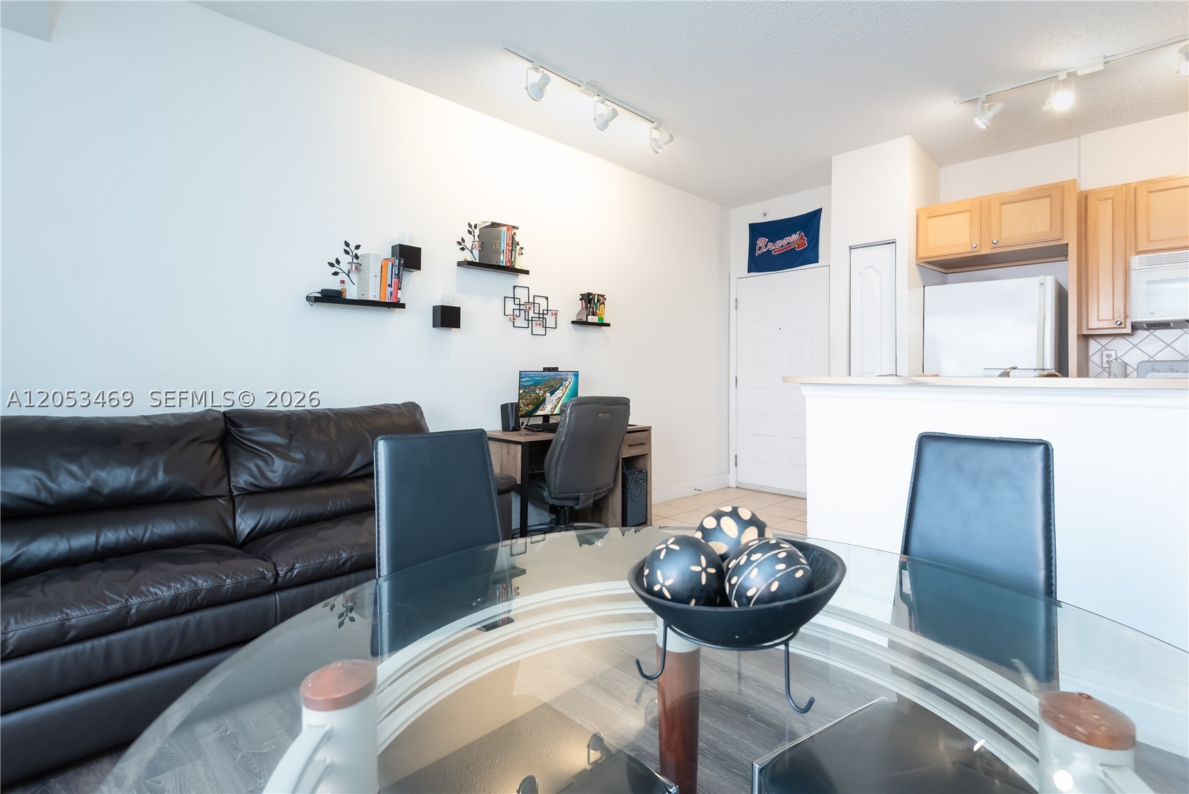 VALENCIA CONDO - Residential Lease