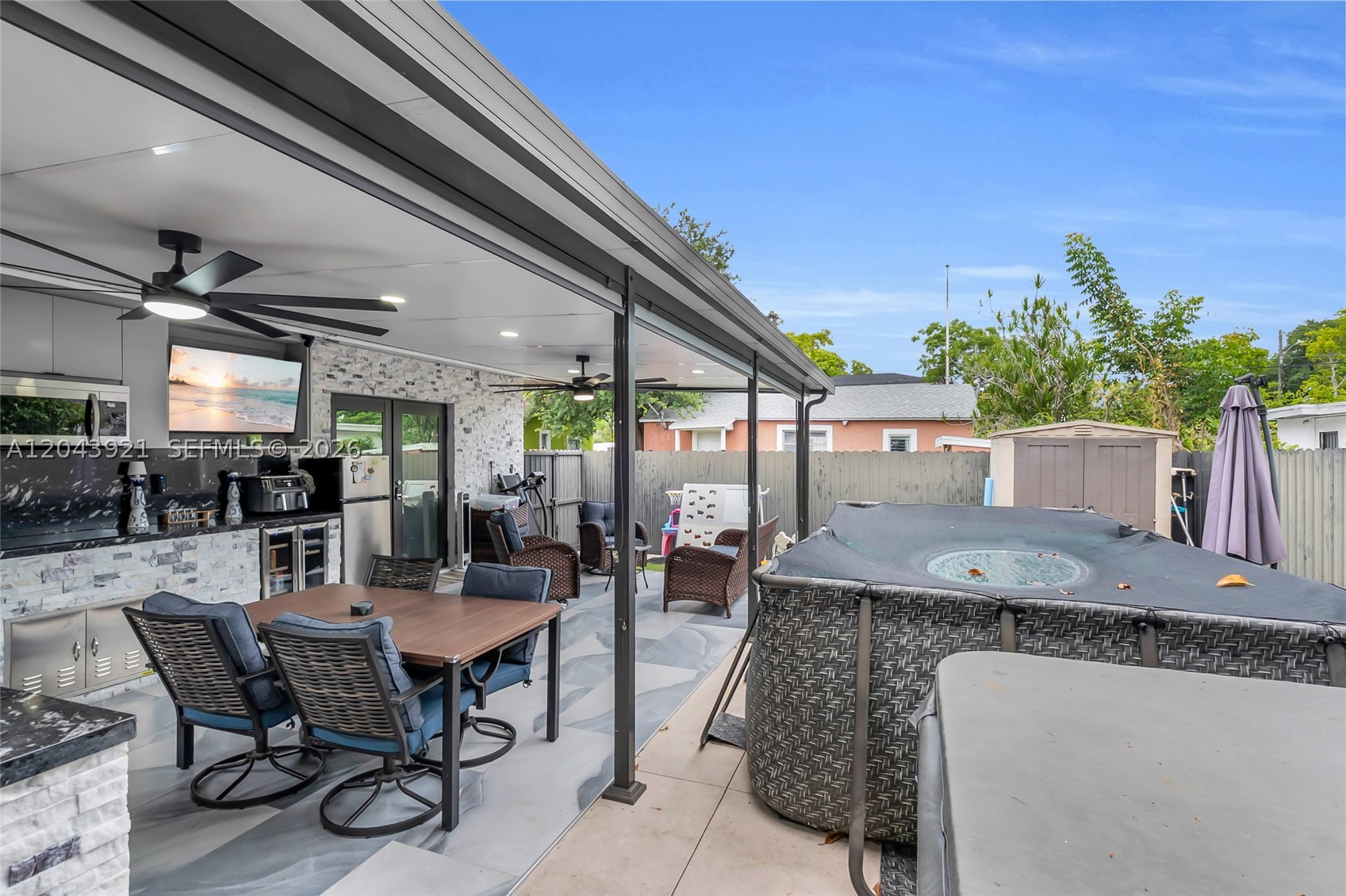 PARA VILLA HEIGHTS - Residential