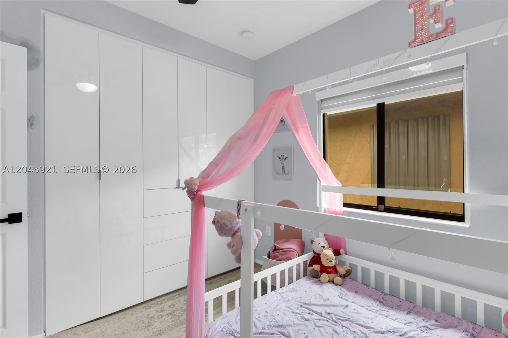 PARA VILLA HEIGHTS - Residential