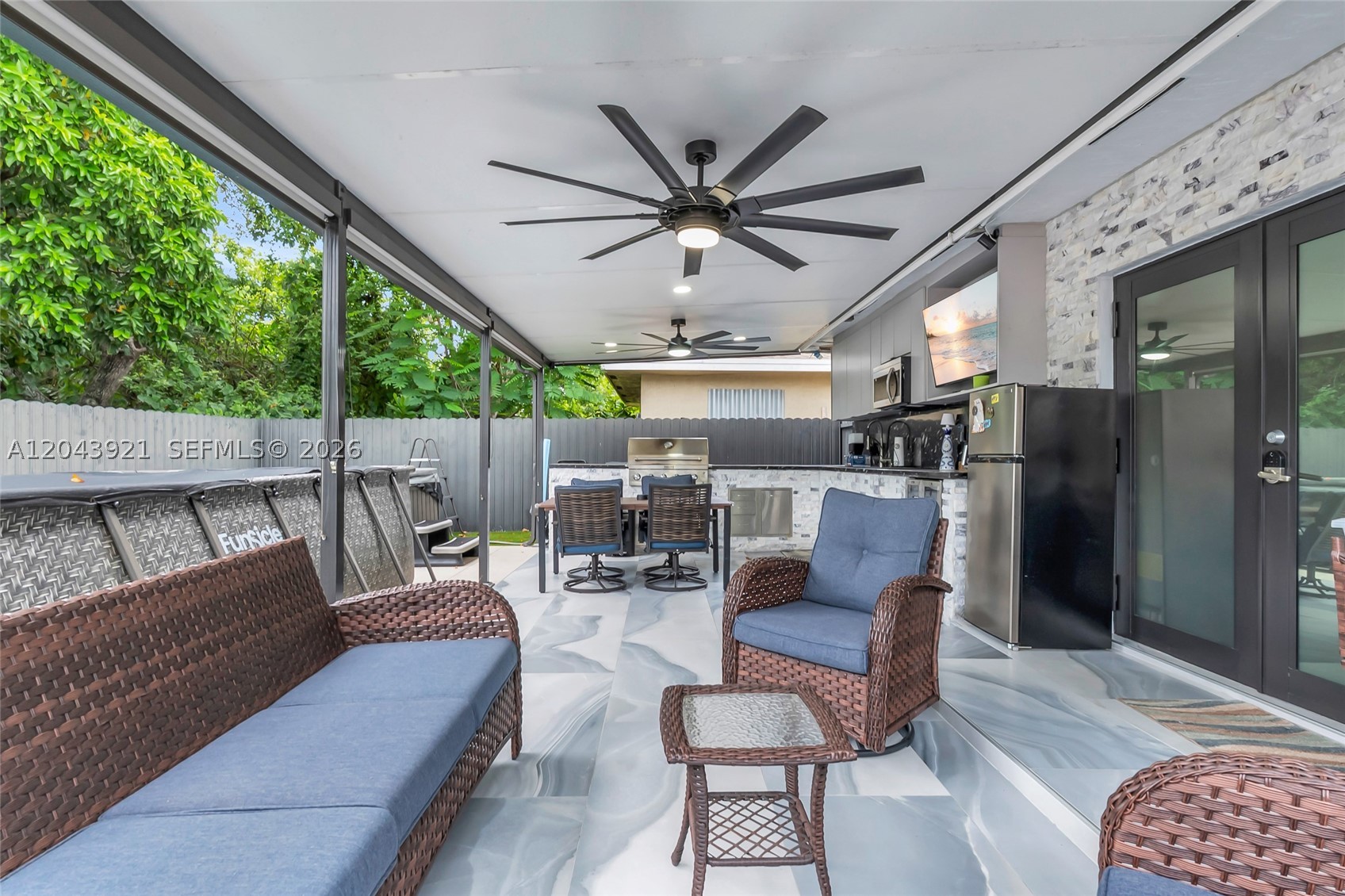 PARA VILLA HEIGHTS - Residential