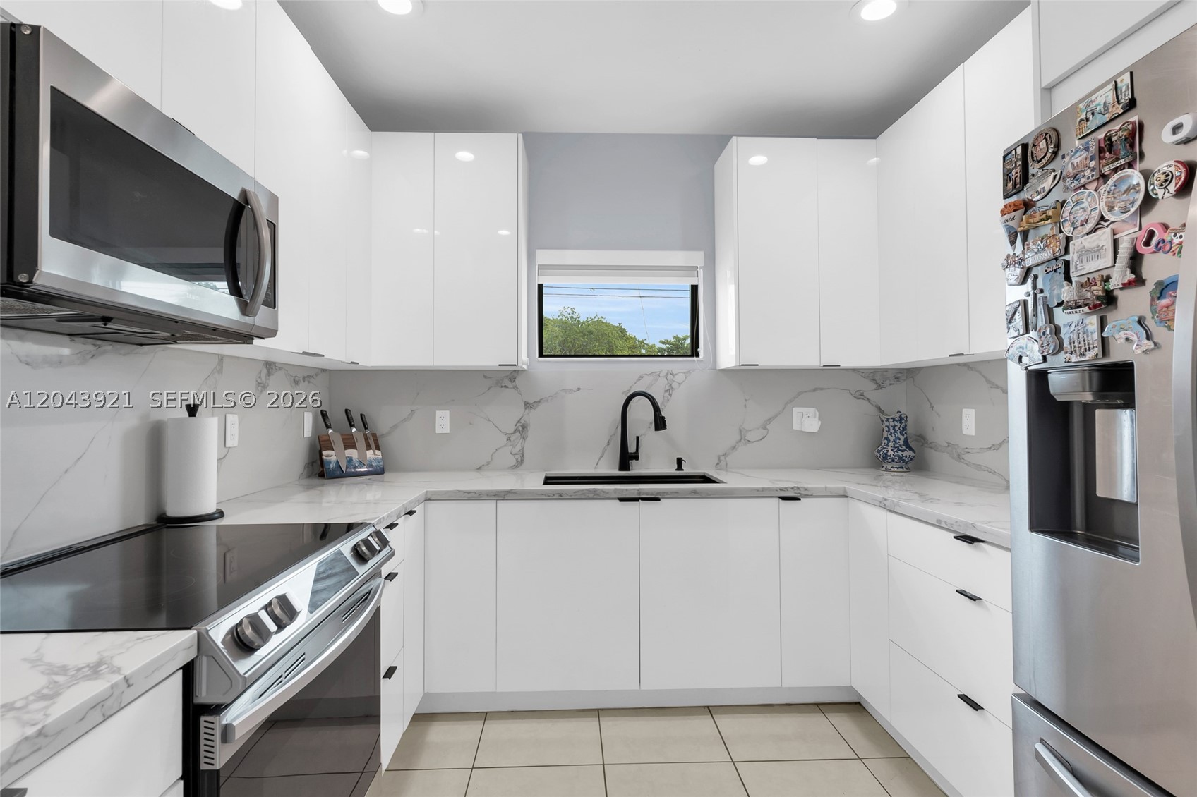 PARA VILLA HEIGHTS - Residential