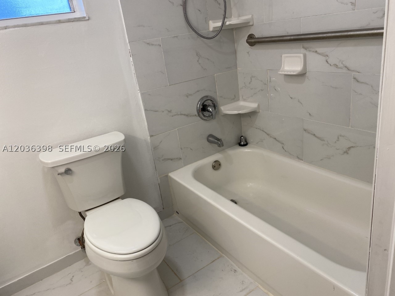MARGATE VILLAGE PH II CON - Residential Lease