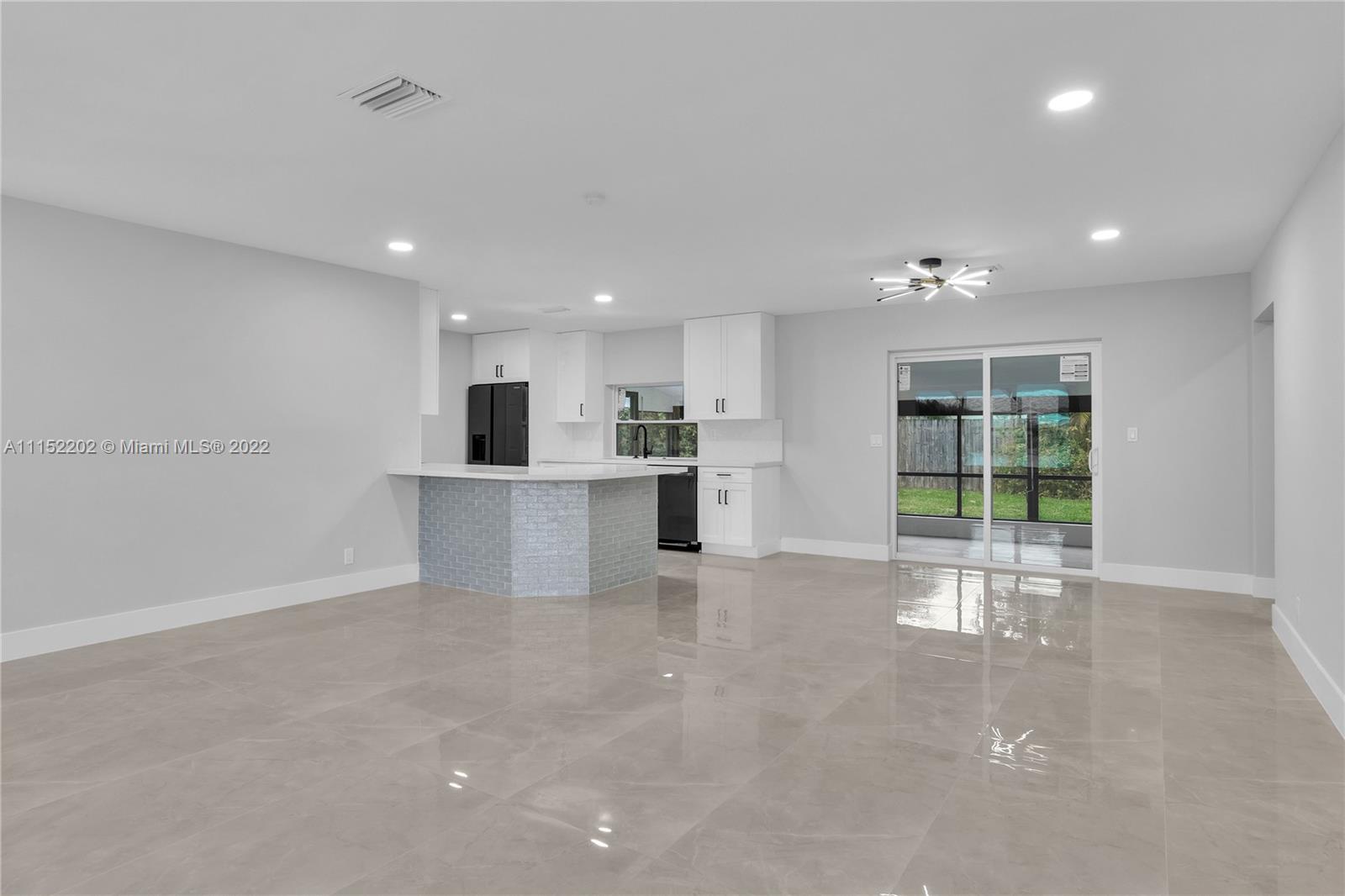 CORAL HIGHLANDS - Residential