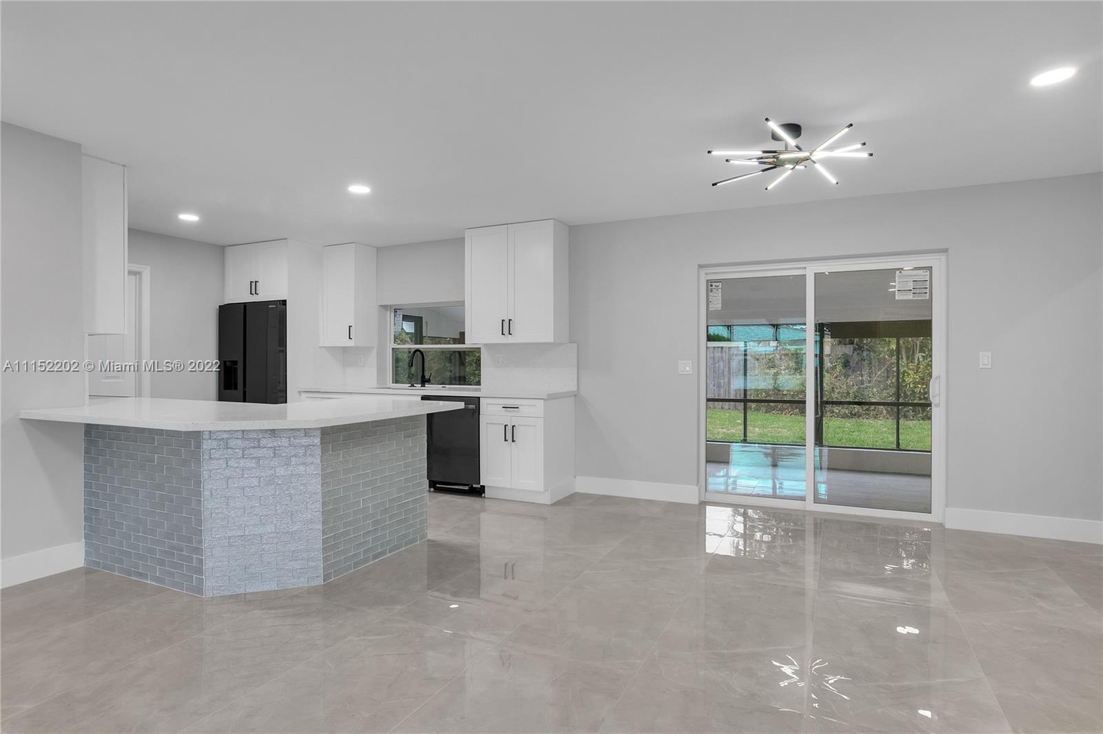 CORAL HIGHLANDS - Residential