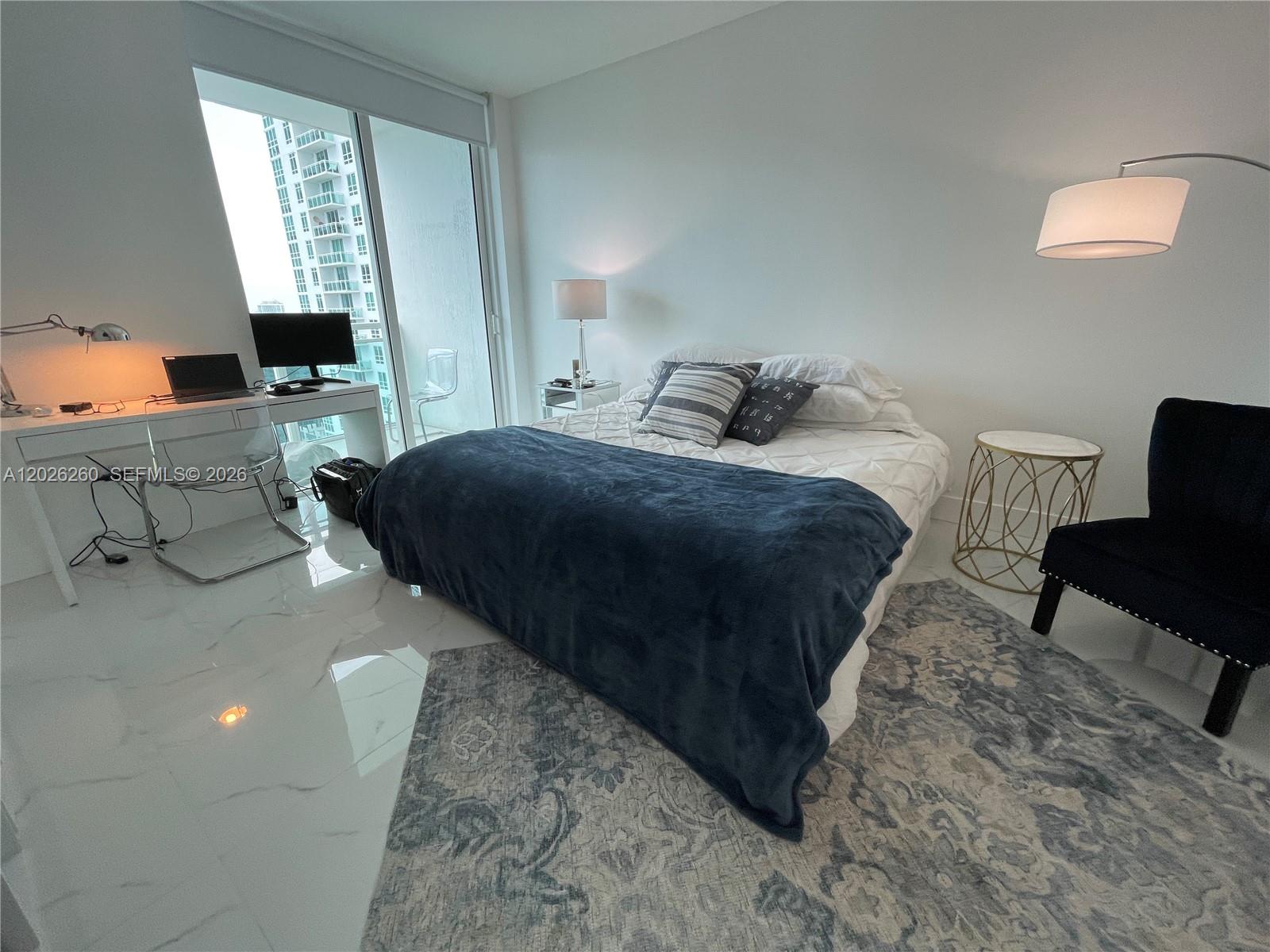 THE PLAZA 851 BRICKELL CO - Residential Lease