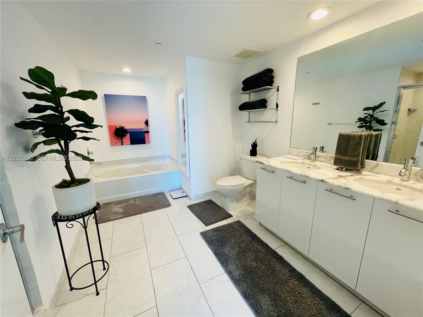 THE PLAZA 851 BRICKELL CO - Residential Lease