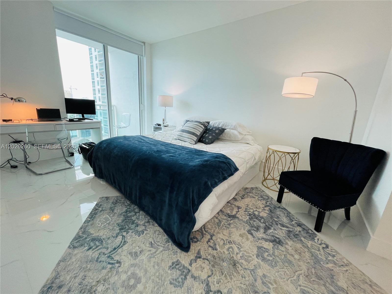 THE PLAZA 851 BRICKELL CO - Residential Lease